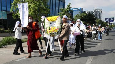 Mother Nature Cambodia bei einer Action für mehr Naturschutz